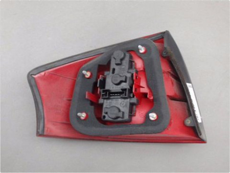 FEU ARRIERE DROIT AUDI A6