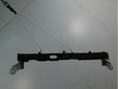 TRAVERSE SUPERIEURE ARMATURE AVANT RENAULT CLIO