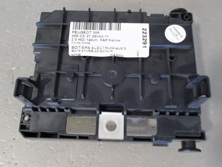 BOITE A FUSIBLES PEUGEOT 308 CC 08-11