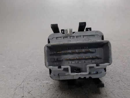 COMMANDE LEVE-GLACE PORTE AVG RENAULT CLIO