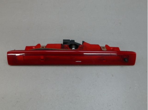 FEUX STOP SUPPLEMENTAIRE RENAULT CLIO