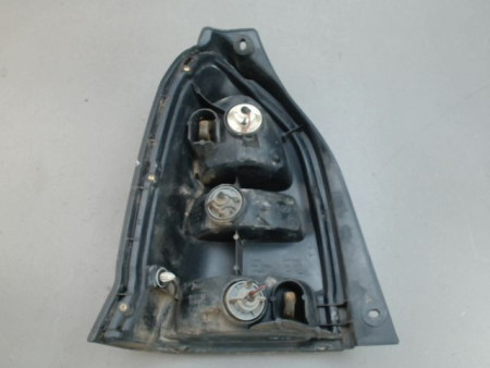 FEU ARRIERE DROIT SUZUKI ALTO