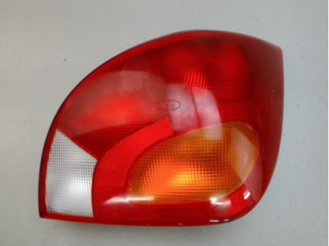 FEU ARRIERE DROIT FORD FIESTA