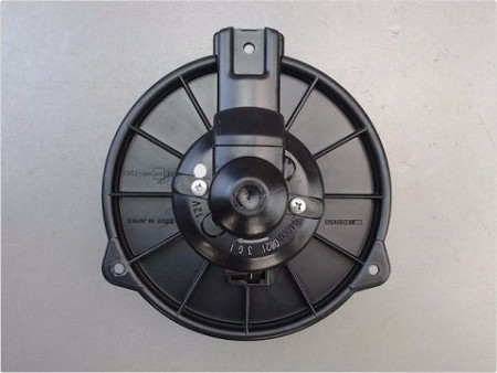 MOTEUR VENTILATEUR CHAUFFAGE TOYOTA YARIS