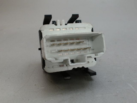 COMMANDE LEVE-GLACE PORTE AVG RENAULT CLIO