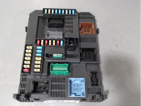 BOITIER GESTION HABITACLE PEUGEOT 308