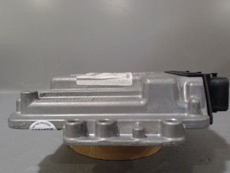 CALCULATEUR MOTEUR PEUGEOT 5008