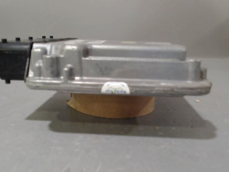 CALCULATEUR MOTEUR VOLKSWAGEN PASSAT