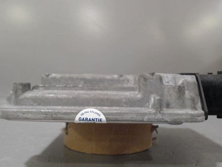 CALCULATEUR MOTEUR VOLKSWAGEN GOLF