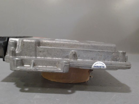 CALCULATEUR MOTEUR RENAULT LAGUNA
