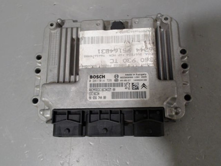 CALCULATEUR MOTEUR PEUGEOT 5008