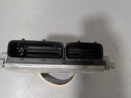 CALCULATEUR MOTEUR VOLKSWAGEN POLO
