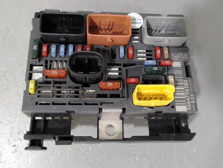 BOITE A FUSIBLES CITROEN C4