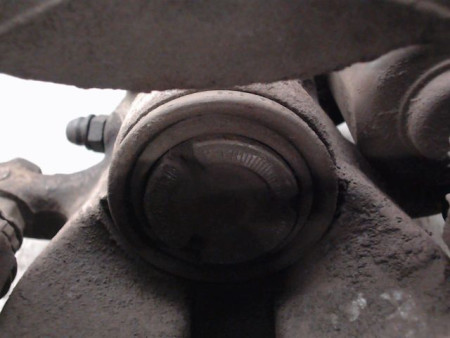 ETRIER DE FREIN ARRIERE DROIT RENAULT MEGANE
