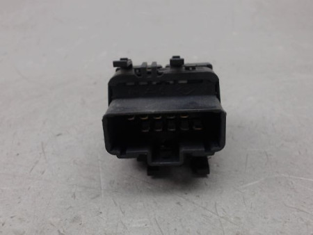 COMMANDE LEVE-GLACE PORTE AVG RENAULT CLIO