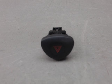 BOUTON DE WARNING RENAULT CLIO