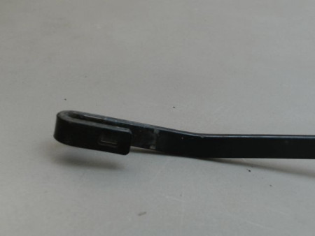 BRAS ESSUIE-GLACE AVANT DROIT FIAT PUNTO