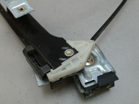 MECANISME LEVE-GLACE AVANT GAUCHE FORD MONDEO