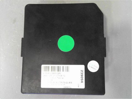 BOITE A FUSIBLES NISSAN QASHQAI 07-10