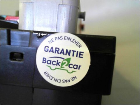 BOITE A FUSIBLES PEUGEOT 207 5P