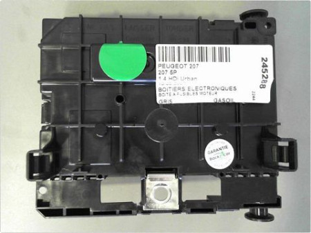 BOITE A FUSIBLES PEUGEOT 207 5P