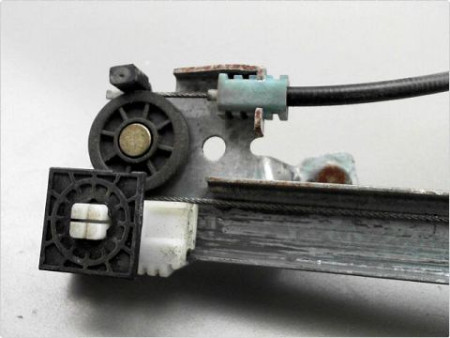 MECANISME LEVE-GLACE AVANT GAUCHE PEUGEOT 106 96-2003