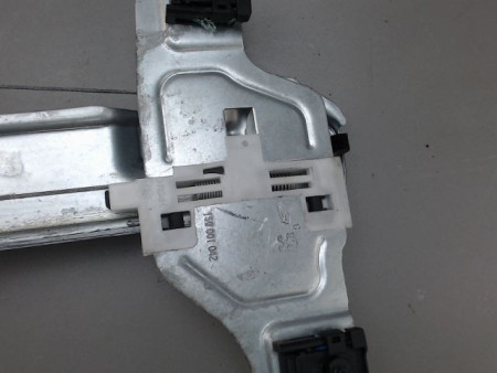 MECANISME LEVE-GLACE AVANT GAUCHE PEUGEOT 2008