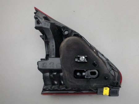 FEU ARRIERE INTERIEUR DROIT PEUGEOT 2008