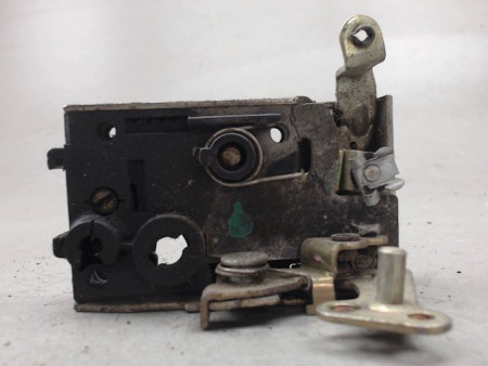 SYSTEME CONDAMNATION AVANT DROIT PEUGEOT 106