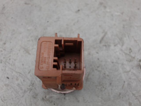 BOUTON DE WARNING CITROEN XSARA
