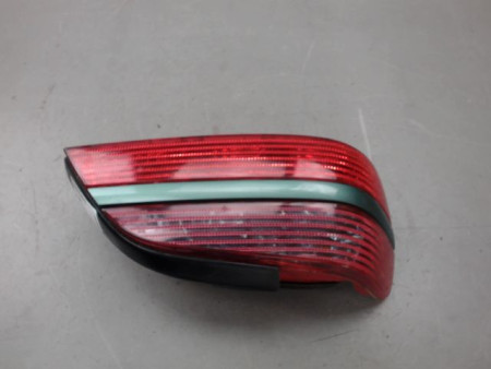 FEU ARRIERE GAUCHE  PEUGEOT 406