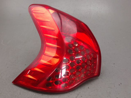 FEU ARRIERE GAUCHE  PEUGEOT 3008