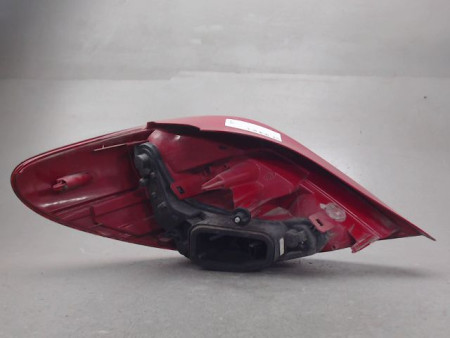 FEU ARRIERE GAUCHE  PEUGEOT 207