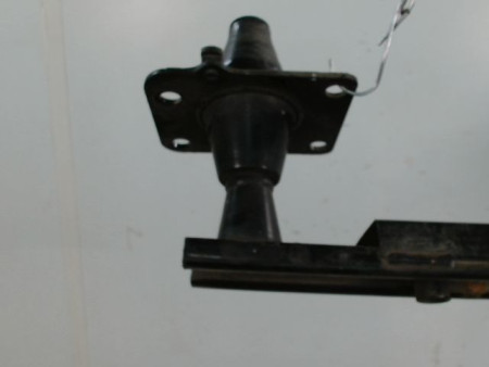RENFORT PARE-CHOC AVANT PEUGEOT 5008