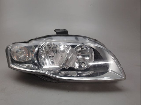 PHARE DROIT AUDI A4