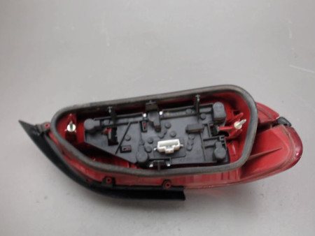 FEU ARRIERE DROIT PEUGEOT 406