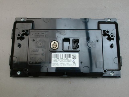 ECRAN GPS OPEL CORSA
