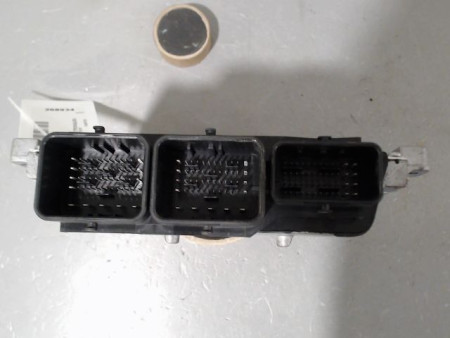 CALCULATEUR MOTEUR FORD S-MAX