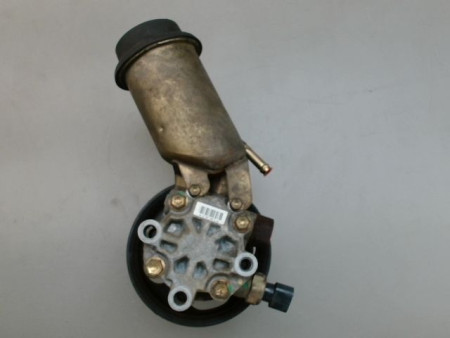 POMPE DIRECTION ASSISTEE TOYOTA YARIS