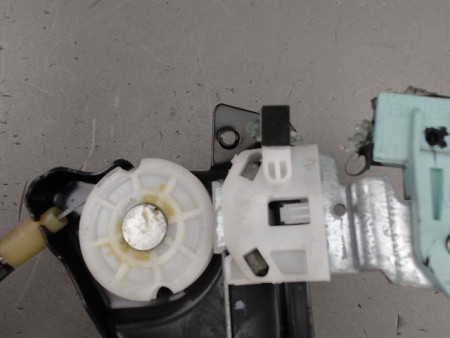 MECANISME LEVE-GLACE AVANT DROIT NISSAN QASHQAI