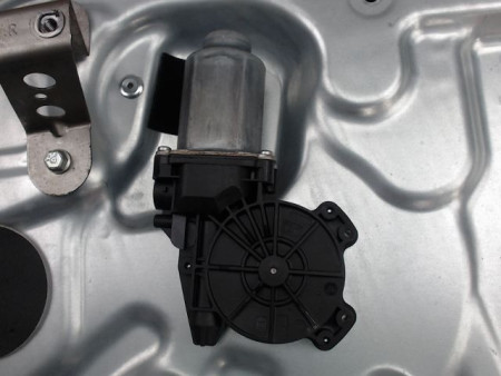 MECANISME LEVE-GLACE AVANT DROIT NISSAN QASHQAI