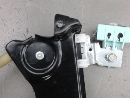 MECANISME LEVE-GLACE AVANT GAUCHE NISSAN QASHQAI
