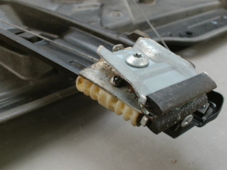 MECANISME LEVE-GLACE AVANT DROIT VOLKSWAGEN GOLF