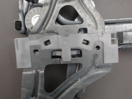 MECANISME LEVE-GLACE AVANT GAUCHE PEUGEOT 108