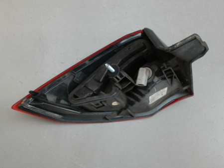 FEU ARRIERE DROIT RENAULT LAGUNA