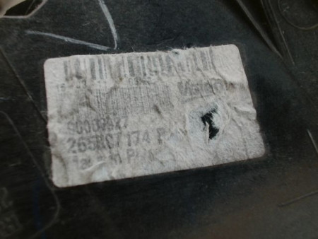 FEU ARRIERE DROIT RENAULT LAGUNA