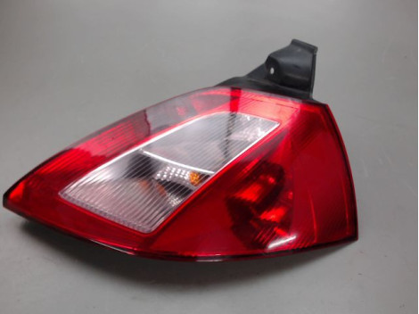 FEU ARRIERE DROIT RENAULT MEGANE