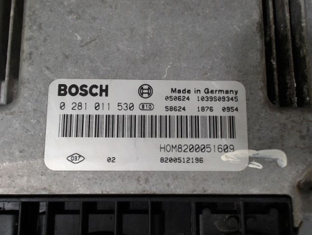 CALCULATEUR MOTEUR RENAULT TRAFIC