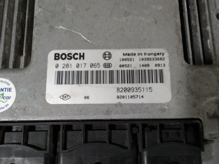 CALCULATEUR MOTEUR RENAULT TRAFIC