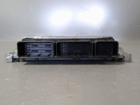 CALCULATEUR MOTEUR RENAULT MEGANE
